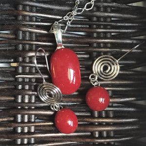 Coiled Crimson-Fused-Glass-Pendant-Earring-Set
