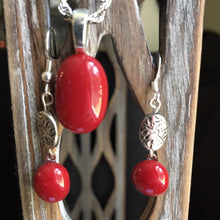 Load image into Gallery viewer, Vermilion Tamale-Fused-Glass-Pendant-Earring-Set