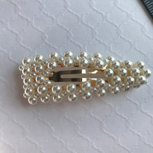 Load image into Gallery viewer, Pearl triangle barrette