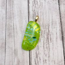 Load image into Gallery viewer, Tahiti Lime-Glass-Fused-Pendant