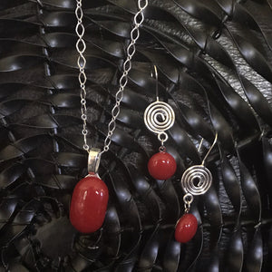 Coiled Crimson-Fused-Glass-Pendant-Earring-Set