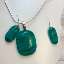 Load image into Gallery viewer, Jivin&#39; Jungle-Fused-Glass-Pendant-Earring-Set